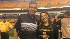 Álvaro Martín en el estadio de los Steelers
