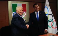 Diego Sinhue y Carlos Padilla durante el evento de postulación