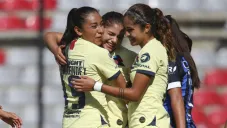 Zulma Hernández y Jana Gutiérrez, en festejo ante Gallos