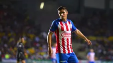 Isaac Brizuela, en un partido de Chivas