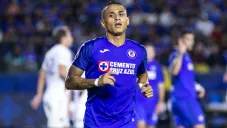 Yoshimar Yotún durante un juego del Cruz Azul