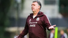 Gerardo Martino durante un entrenamiento con México