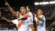 Rafael Santos Borré festeja su gol frente a Boca Juniors