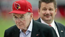 Bill Bidwill, dueño de los Arizona Cardinals