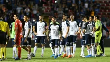 Jugadores de Rayados se lamenta tras derrota ante Gallos