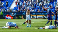 Jugadores del Leganés se lamentan tras falla contra Levante