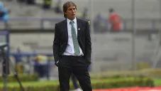 Almada, durante partido de Santos contra Pumas