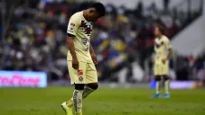 Roger Martínez se lamenta tras ser expulsado contra Cruz Azul
