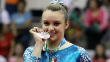 Ana Lago presume medalla de Juegos Centroamericanos