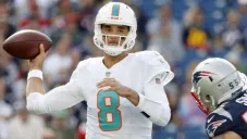 Brock Osweiler durante un partido con los Miami Dolphins