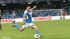 Lozano, durante un juego del Napoli