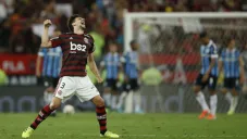 Rodrigo Caio celebra gol contra Gremio