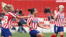 Charlyn festeja gol con el Atlético de Madrid