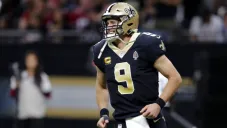 Drew Brees festeja una anotación de su equipo