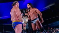 Rush en una pelea de Ring of Honor