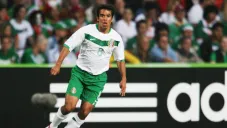 Pavel Pardo en un partido con la Selección Mexicana