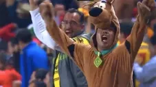 Fan disfrazado de Scooby Doo