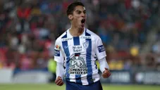 Aguirre, en festejo de gol con Pachuca