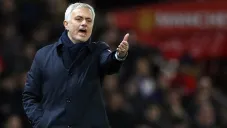 José Mourinho durante la derrota ante el Manchester United