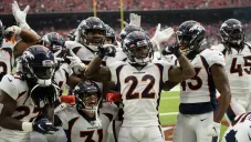 Broncos festejando la victoria