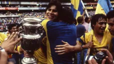 América celebrando el campeonato ante Chivas