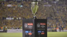 Panorámica del trofeo de Concachampions