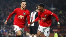 Greenwood celebra su anotación contra el Newcastle