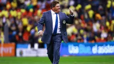 Miguel Herrera durante un partido del América