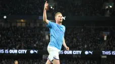 Kevin De Bruyne festeja su anotación en Etihad Stadium