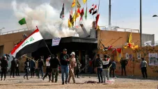 Partidarios y soldados estadounidenses se enfrentan