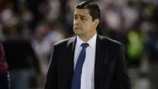 Luis Fernando Tena durante un juego de Chivas
