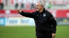 Javier Aguirre da indicaciones en un duelo del Leganés