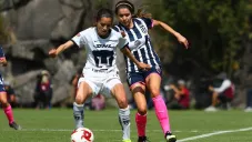 Diana Gomez y Daniela Solis, durante el partido