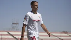 Chicharito se despidió del Sevilla