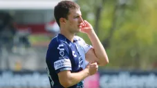 Eugenio Pizzuto en partido con Pachuca