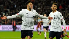 Alex Oxlade-Chamberlain celebra una anotación