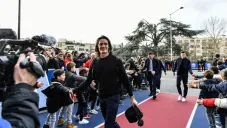 Edinson Cavani previo a un partido con PSG