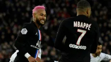 Neymar y Mbappe celebrando un gol del PSG