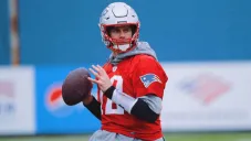Tom Brady en un entrenamiento con New England Patriots