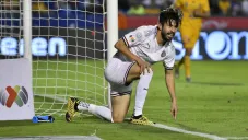 Oribe Peralta tras fallar una oportunidad ante Tigres