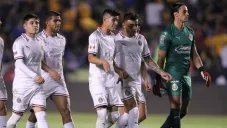 Jugadores de Chivas se lamentan tras derrota contra Tigres