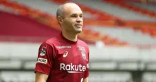 Iniesta en su presentación con el Vissel Kobe