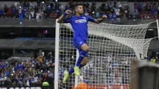 Cruz Azul: Pablo Cepellini festeja un gol con La Máquina