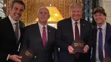 Donald Trum y Fabio Wajngarten en reunión