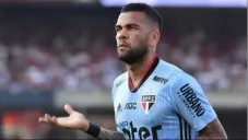 Dani Alves en un juego con Sao Paulo en la liga brasileña