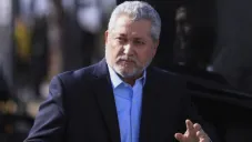 Vucetich en un juego con los Gallos Blancos del Querétaro