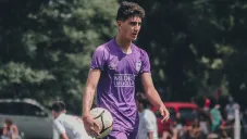 Diego Abreu, durante un duelo con el Defensor Sporting