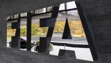 FIFA dará ayudas económicas al futbol mundial ante crisis del coronavirus