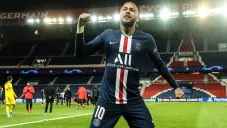 Neymar celebra anotación con el PSG