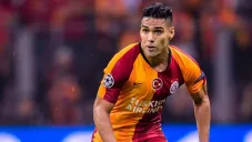 Radamel Falcao, corre durante un duelo del Galatasaray